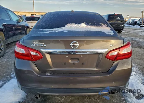 2016 Nissan Altima 2.5 z USA, uszkodzony, nr VIN 1N4AL3AP9GC128535